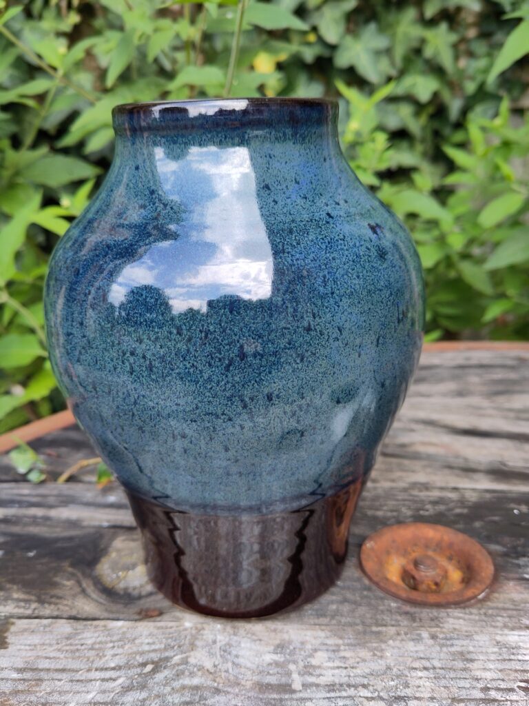 Vase bleu canard